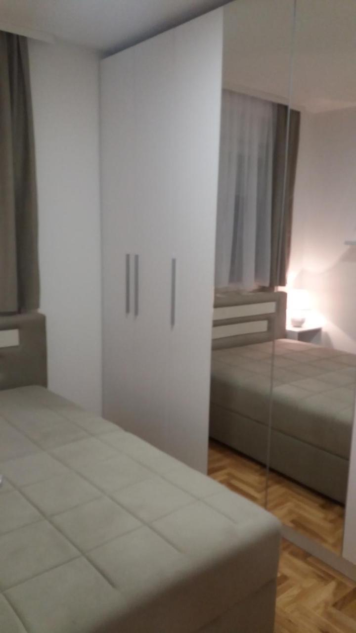 Stojanovic R Apartman Daire Novi Sad Dış mekan fotoğraf